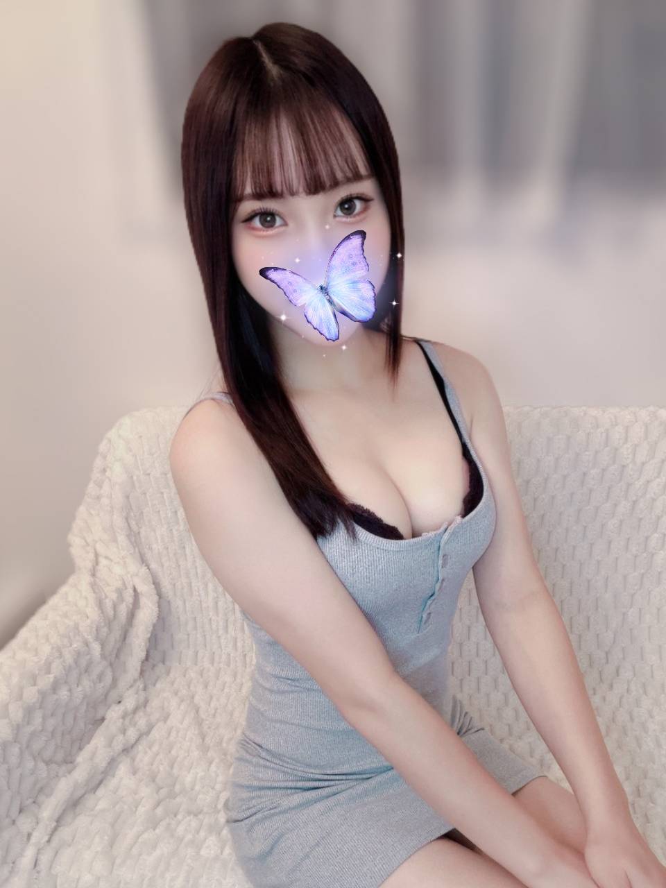 白咲ゆあ